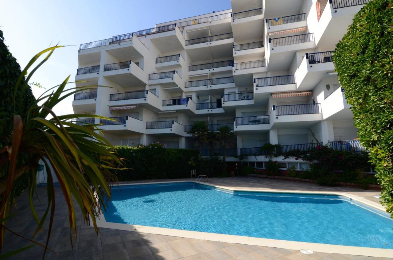 Passeig Del Mar - Apartamentos Primera Linea L'Escala Exterior photo
