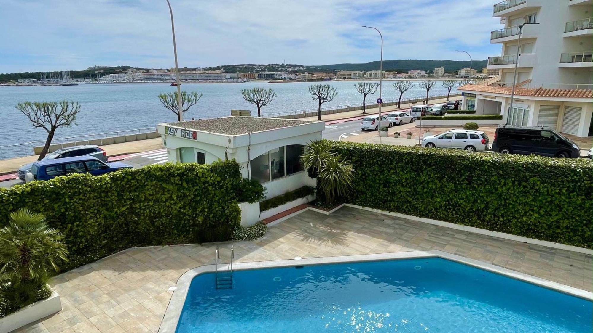 Passeig Del Mar - Apartamentos Primera Linea L'Escala Exterior photo