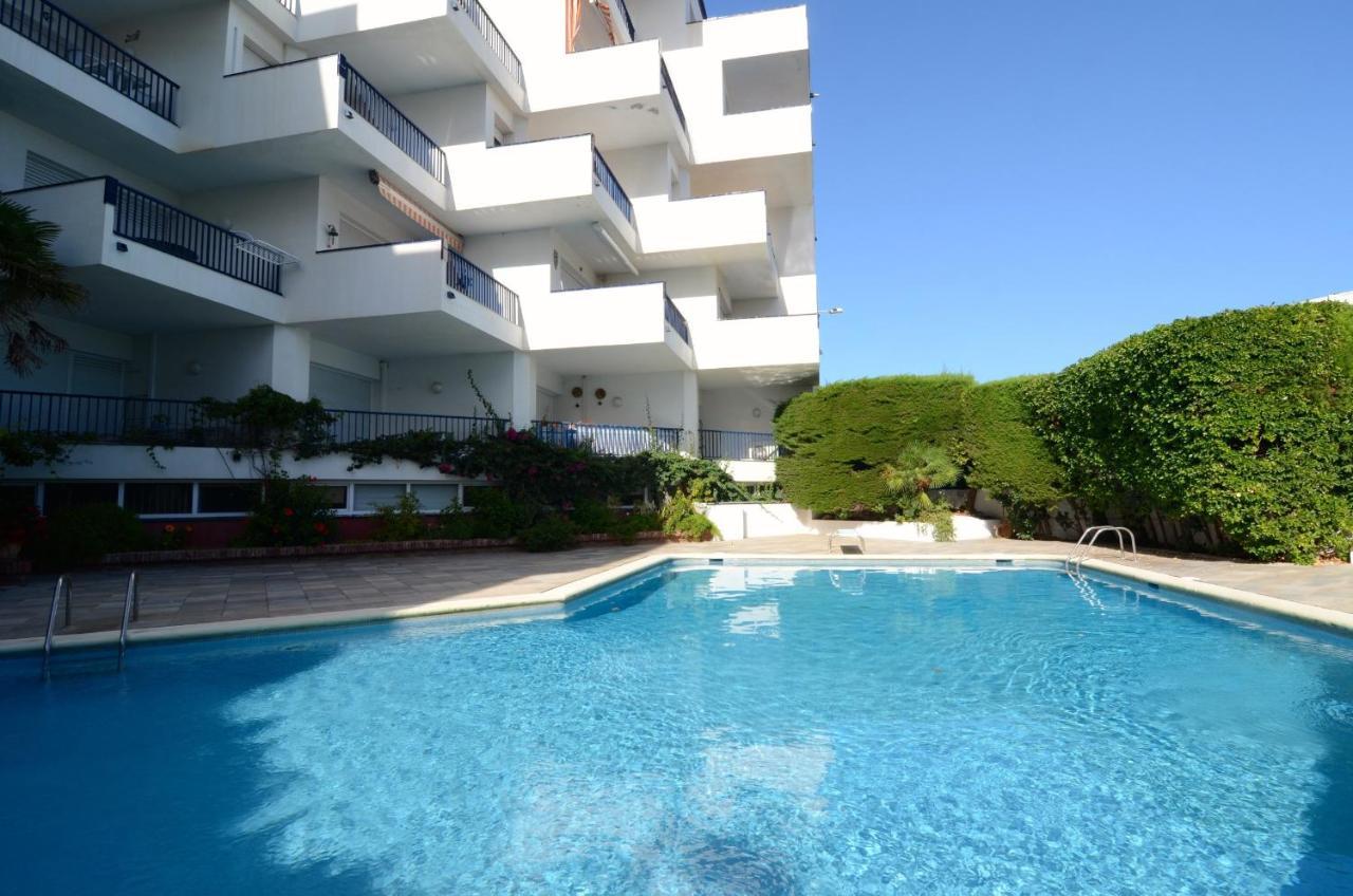 Passeig Del Mar - Apartamentos Primera Linea L'Escala Exterior photo